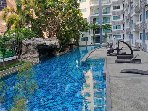 North Pattaya Apartment | คลับรอยัล2bed
