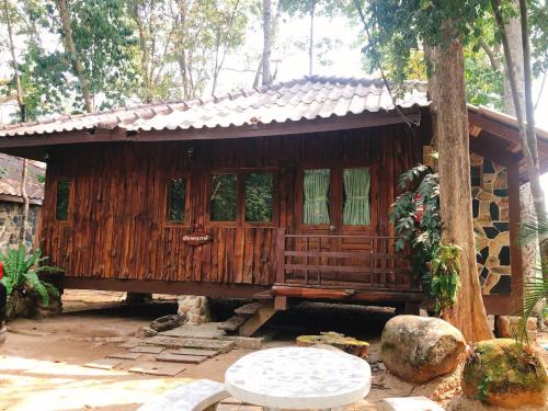 Sarika Villa | คุ้งน้ำ รีสอร์ท นครนายก