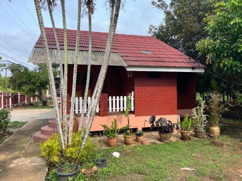 Klaeng House | บ้านสวนบรรจงอักษร Bansuan Banjong Akkson