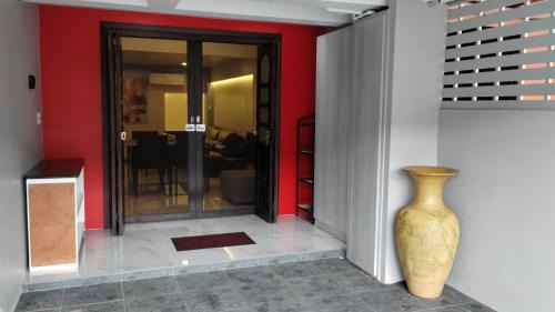 Kram House | บ้านอิ่มสุข