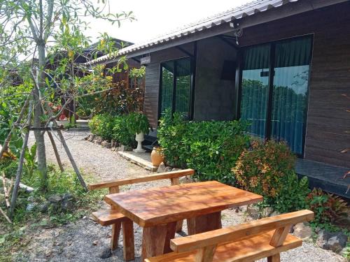 Cha-am House | สุขเสมอ โฮมสเตย์ (Suk-Samer homestay)
