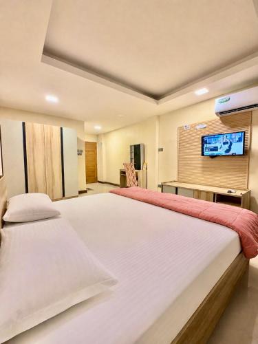 Thanon Phaya Thai House | 122 Home near Baiyoke Sky Tower