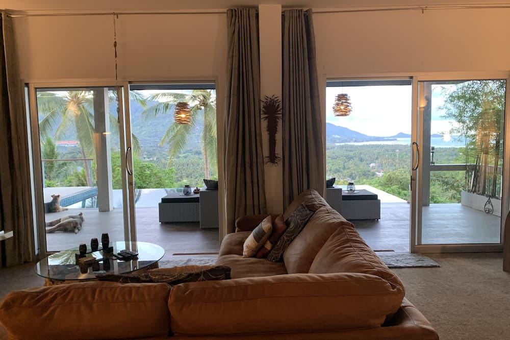 Hua Thanon Villa | 2 Bed Villa with Private Pool & Sea View