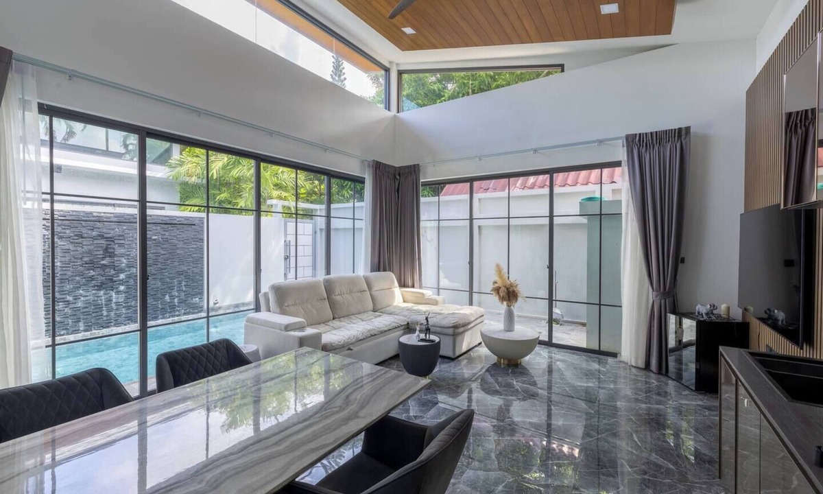 Ban Saiyuan House | 2-bedroom house in tranquil Tambon Rawai with AC comfort