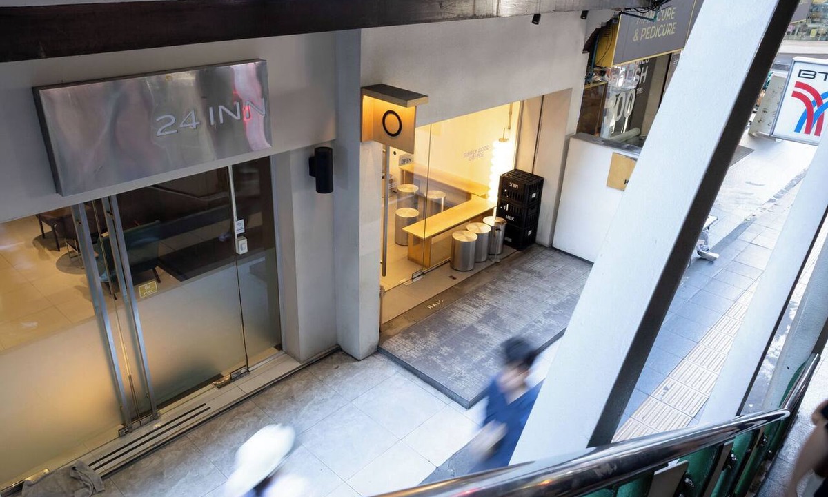 Bangkok Central Business District Hotel | 24 Inn at BTS Phrom Phong
