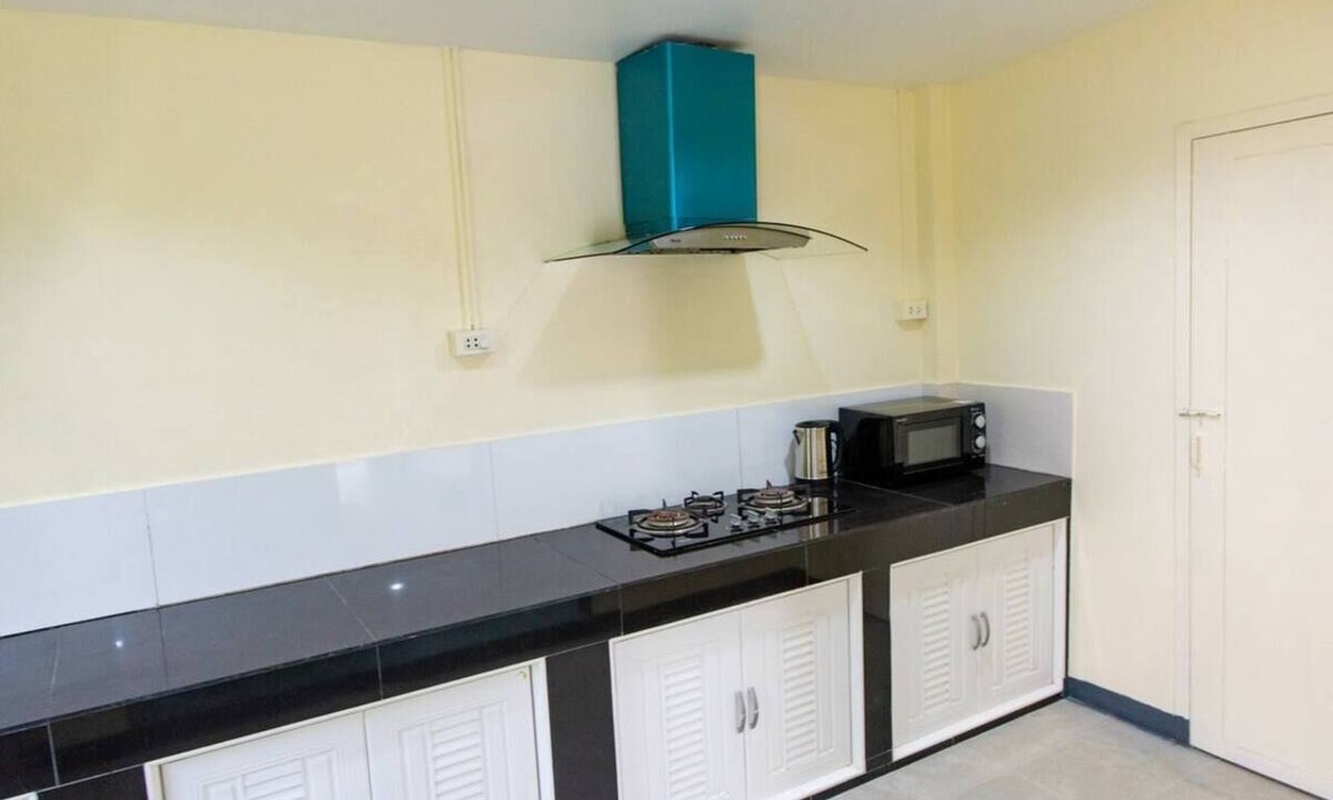 Cherngtalay House | 4-bedroom bungalow in tranquil setting