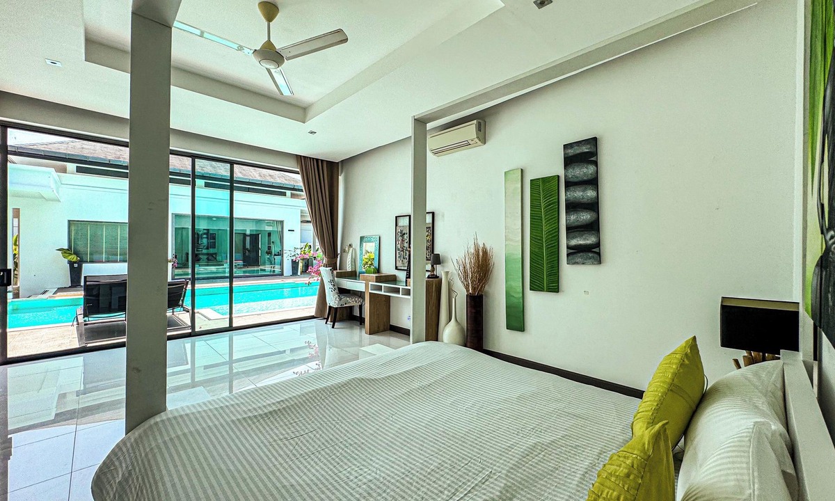 Ban Saiyuan Villa | 4-bedroom luxury villa in Rawai with WiFi, AC, large Saltwater Pool