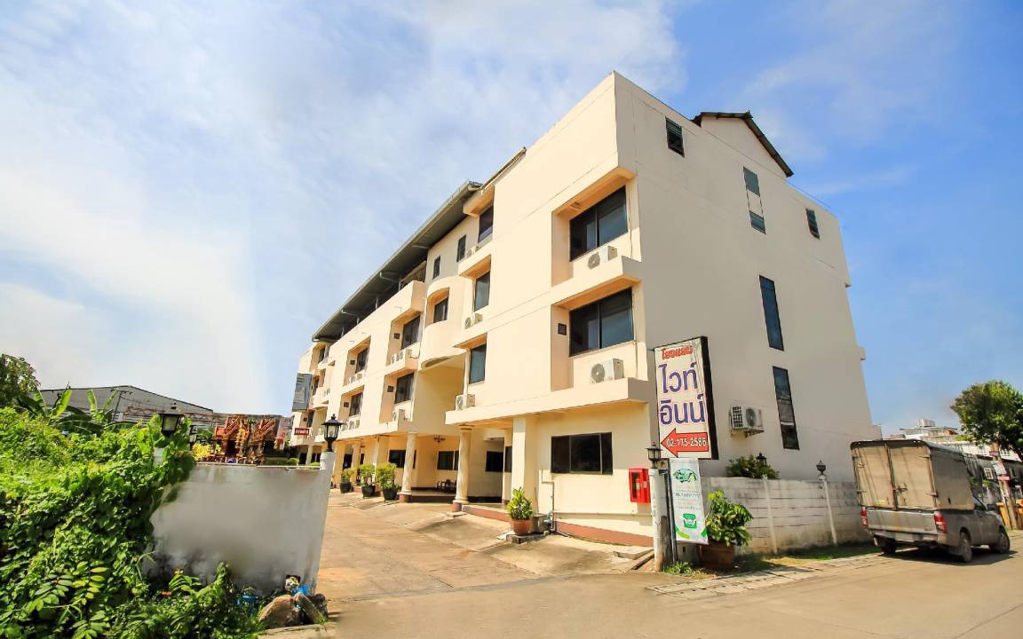 Racha Thewa Hotel | 40 m² Hotel ∙ 3 guests