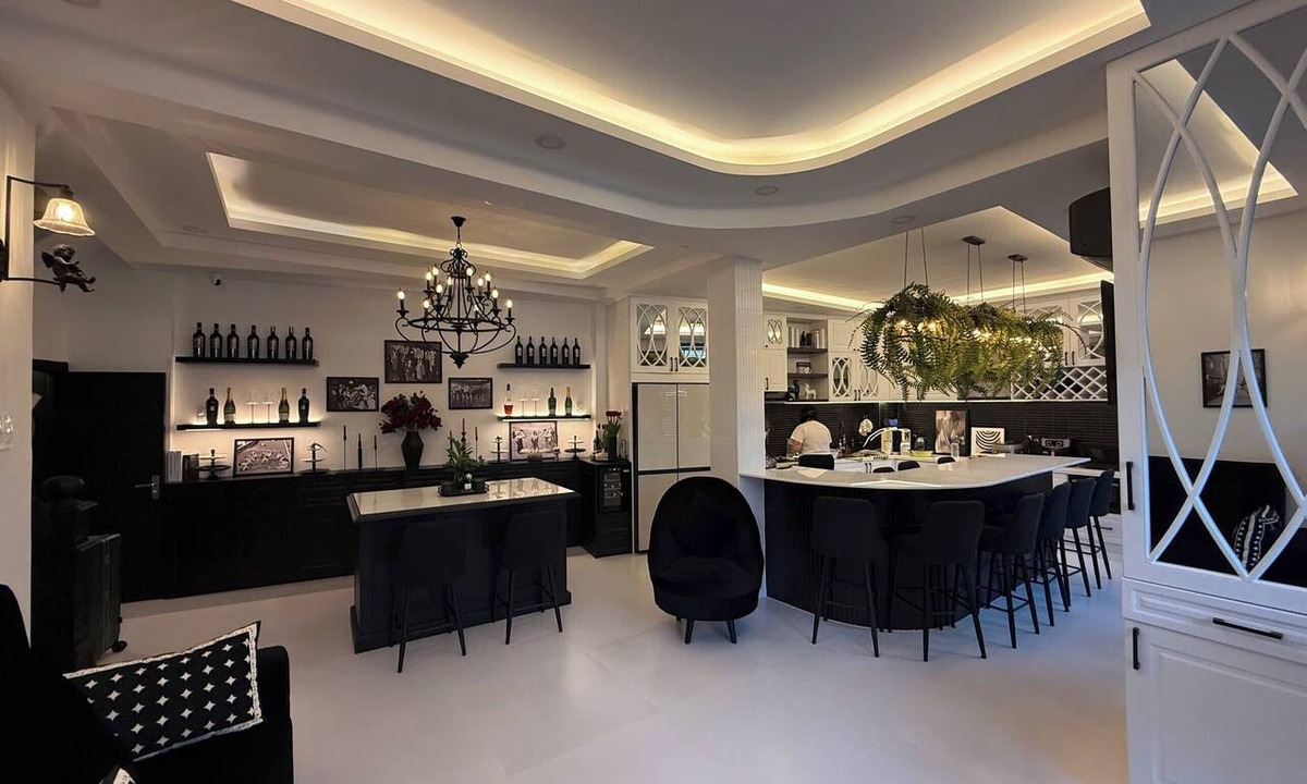 District 7 House | 5 Beds for 10ppl l 3 Bedrooms l Near Thao Dien