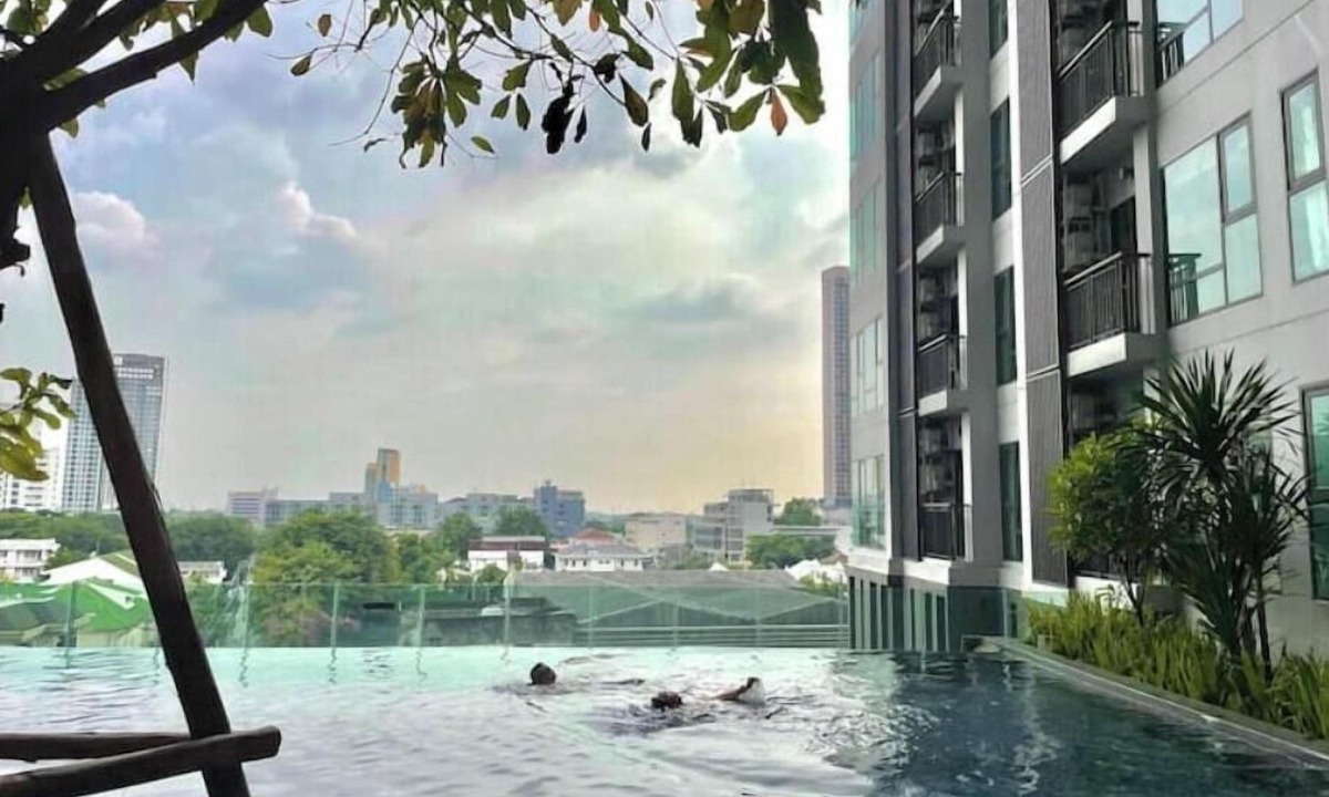Sukhumvit Apartment | 5min to BTS Fully Equipped Kitchen with City View