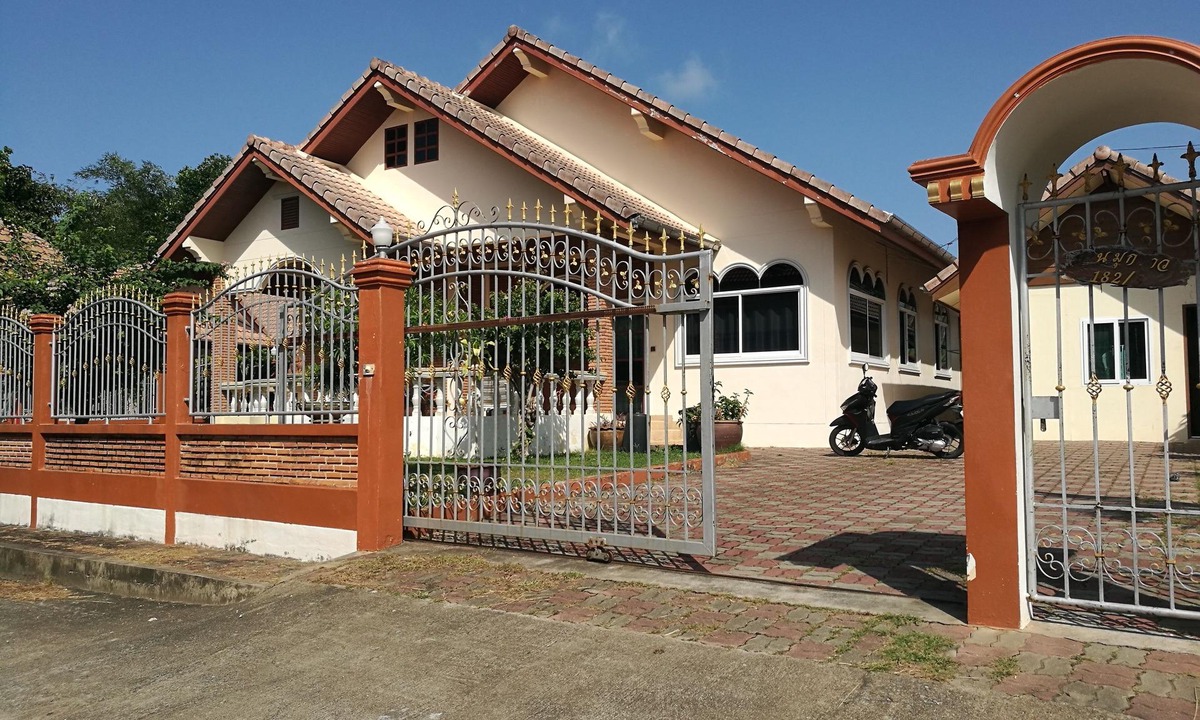 Rawai Villa | Amazing villa, 3 bedrooms, 2 toilets, 120 sqm bright, garden parking, 5min beach