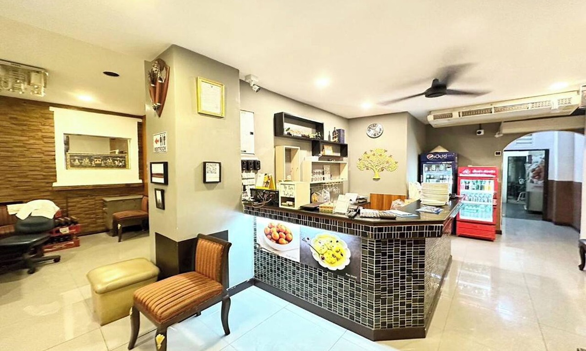 Chana Songkhram Hostel | Baan At Khaosan Hostel