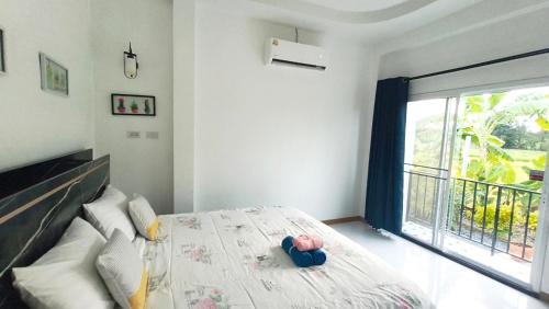 Salaya Villa | Baan Iris Salaya