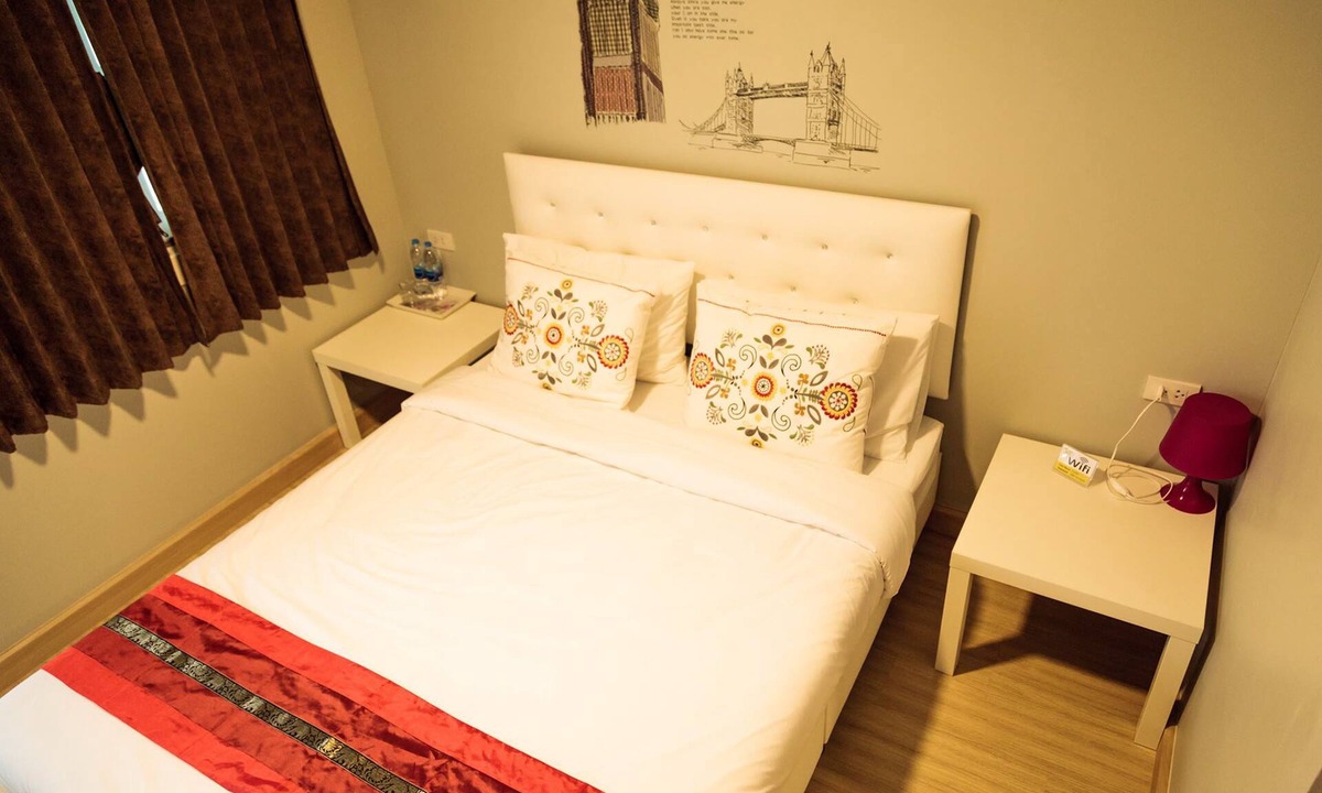 Bang Nam Prieo Hotel | Baan Purita