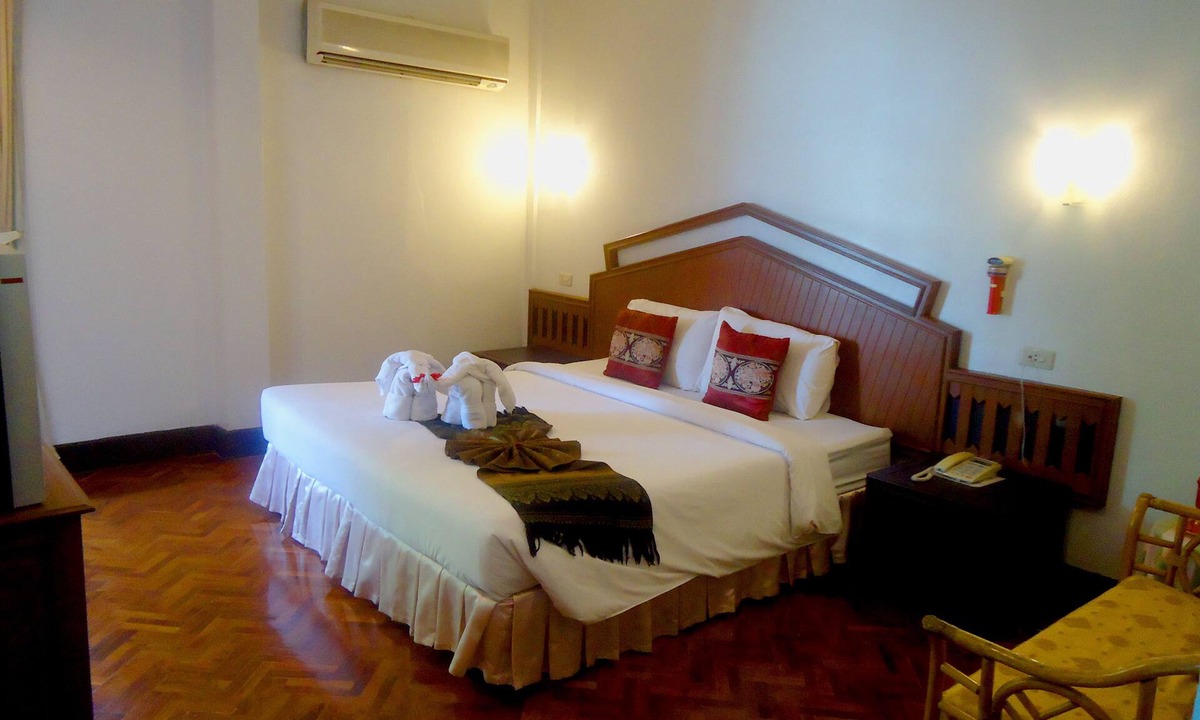 Chong Kham Hotel | Baiyoke Chalet Hotel