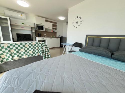 Bang Sare Apartment | Bangsaray Beach B414 บางเสร่ บีช รายเดือน
