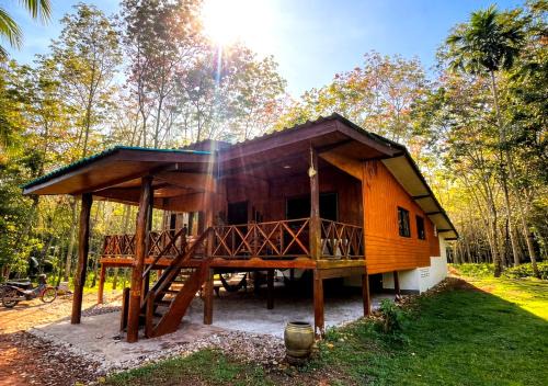 Nuea Khlong House | Bann Koh Pu Homestay