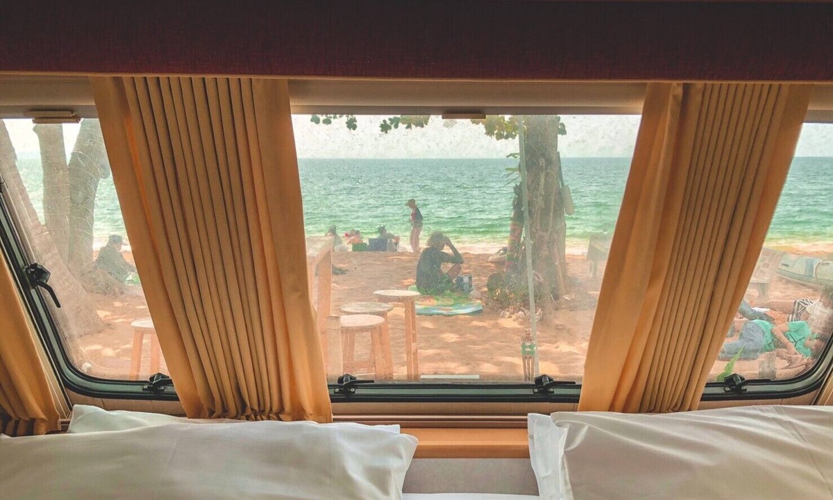 Na Chom Thian Hotel | Beach House Camp