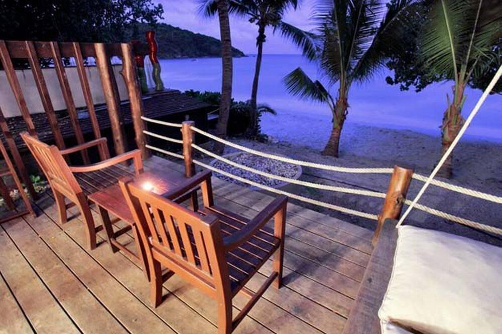 Rayong Apartment | Beachfront Cottage @Ao Phrao