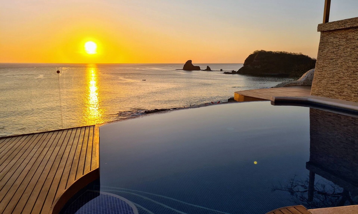 San Juan del Sur House | BEACHFRONT LUXURY - 180° BAY VIEWS - INFINITY POOL - AND STUNNING OUTDOOR SPACES