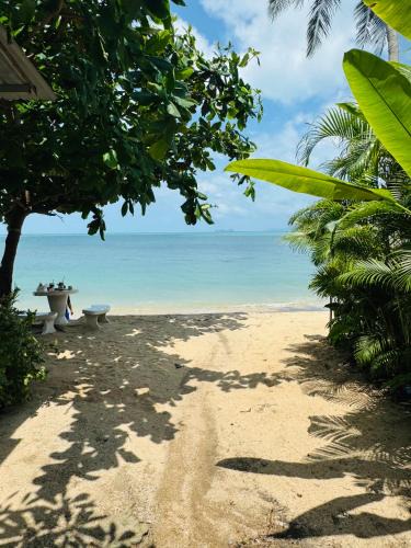 Bang Po Villa | Beachfront Villa with Sunset