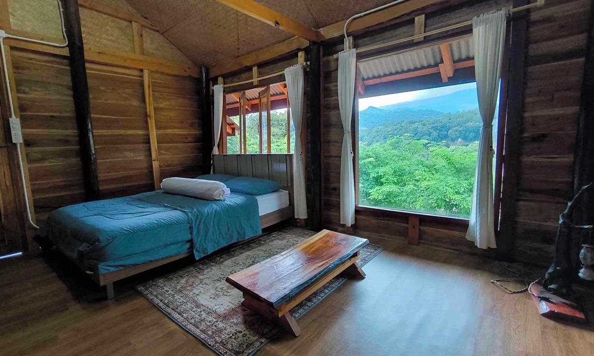 Chom Thong House | Beautiful wooden Homestay in Karen Village, at Doi Inthanon Park.