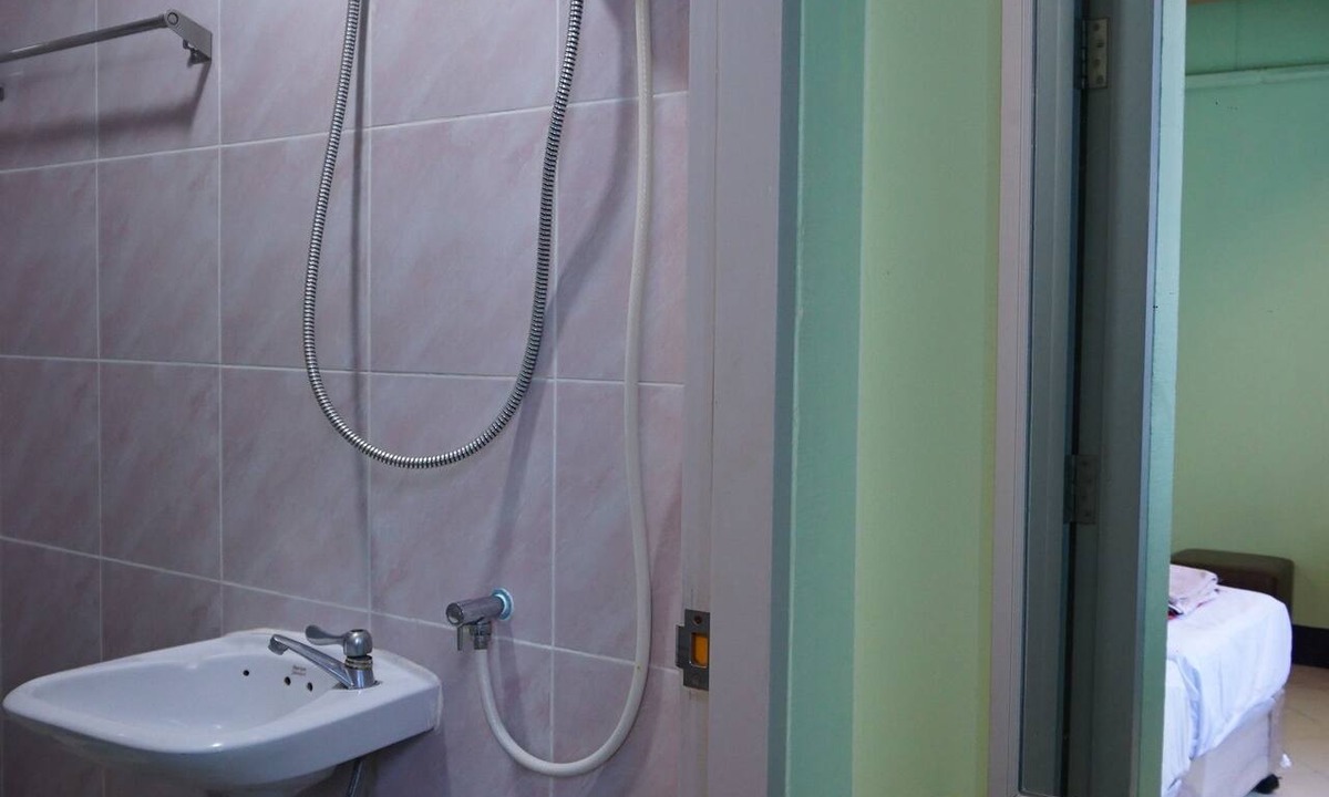 Chana Songkhram House | Bella Bella House