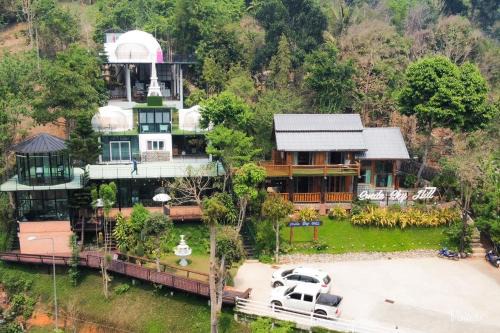 Pong Yaeng Hotel | Blue Sky Monjam
