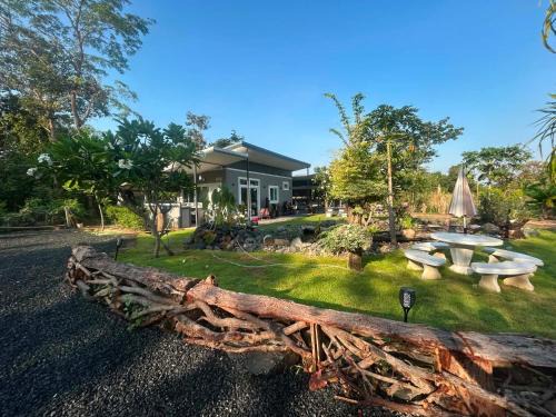 Sisaket House | Boathouse ,Sisaket