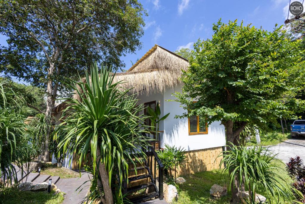 Baan Tai Resort | BOHO Boutique Bungalows