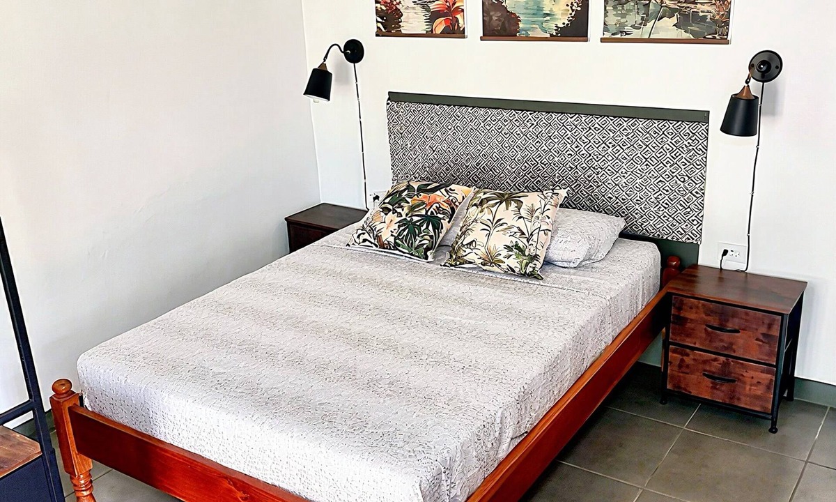 Santa Cruz House | Boutique Bungalow with Kitchen, Terrace & Views and A/C