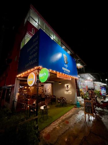 Vang Vieng House | cafe de Vangvieng Bar & Bed