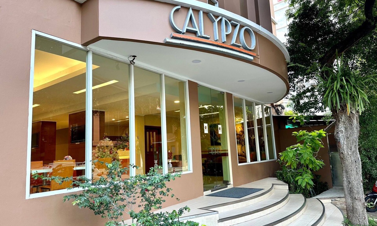 Ratchadaphisek Hotel | Calypzo Bangkok