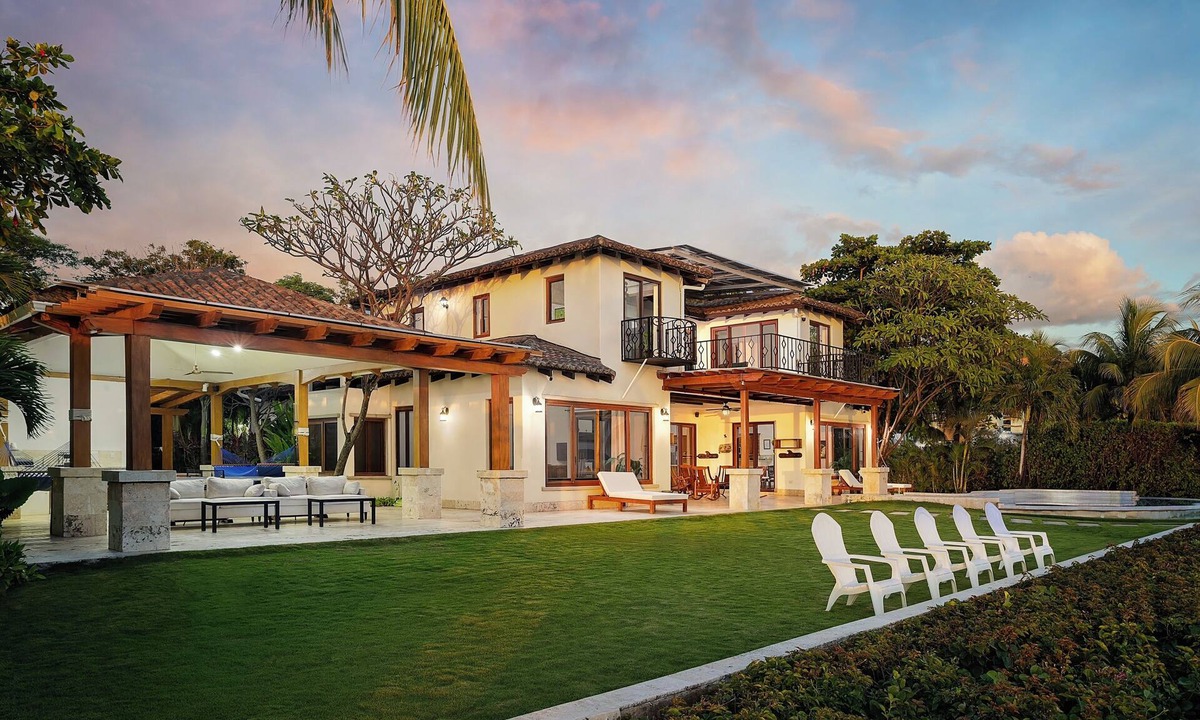 Playa Colorado House | Casa Colorados - Luxury Beachfront Estate on Playa Colorados