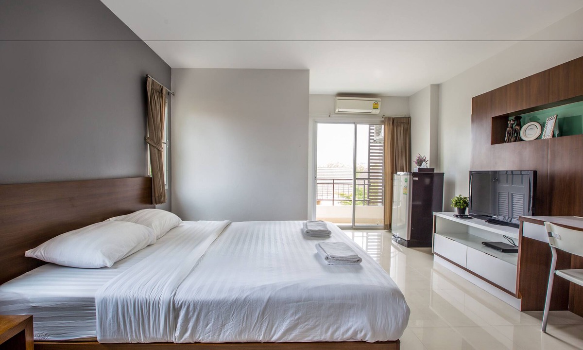 Chonburi Hotel | Central place serviced apartment 1
