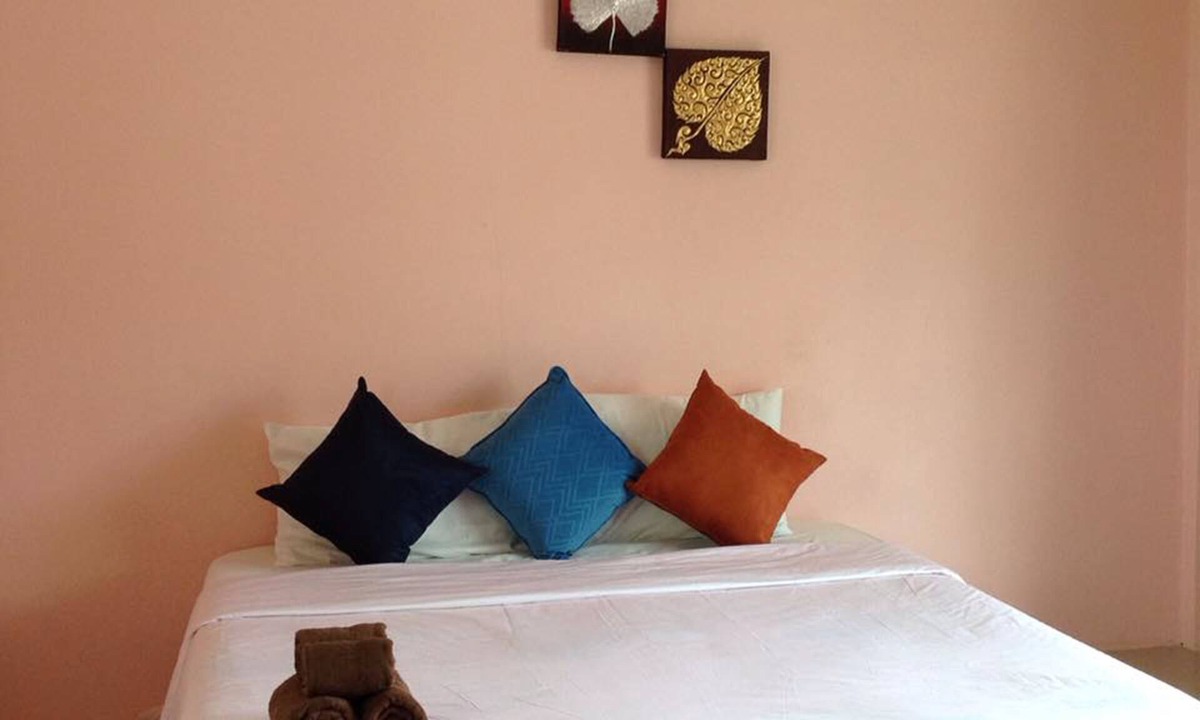 Khlong Khut Hotel | Chao Khun Resort