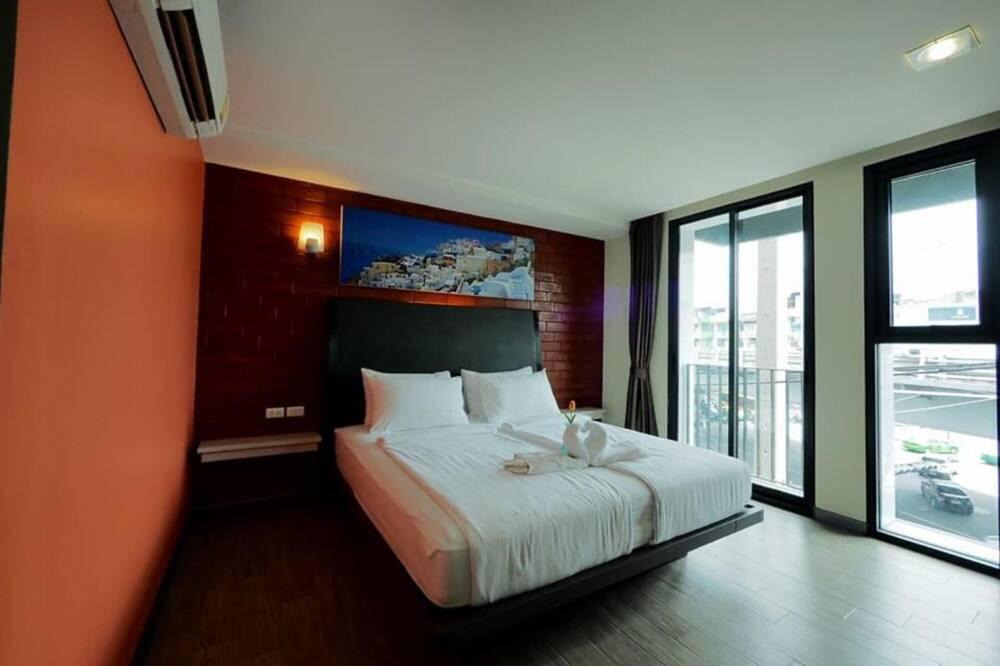 Suan Luang Hotel | Charming Double Room in Hotel close to Airport