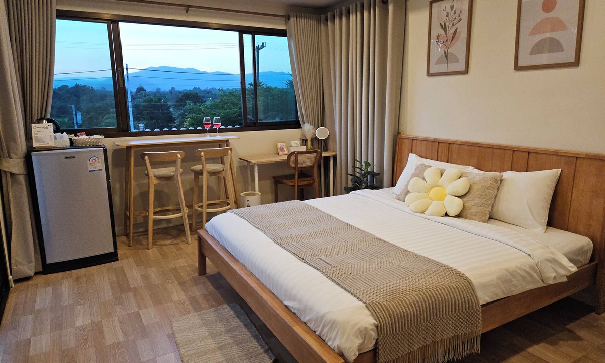 Suan Phueng Hotel | Charming Home Resort