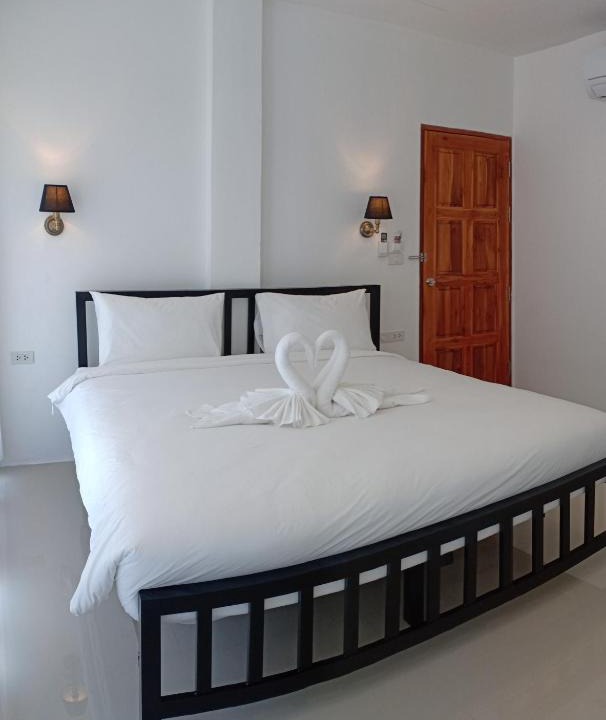 Chaweng City Center Hotel | Chaweng best hotel and hostel samui