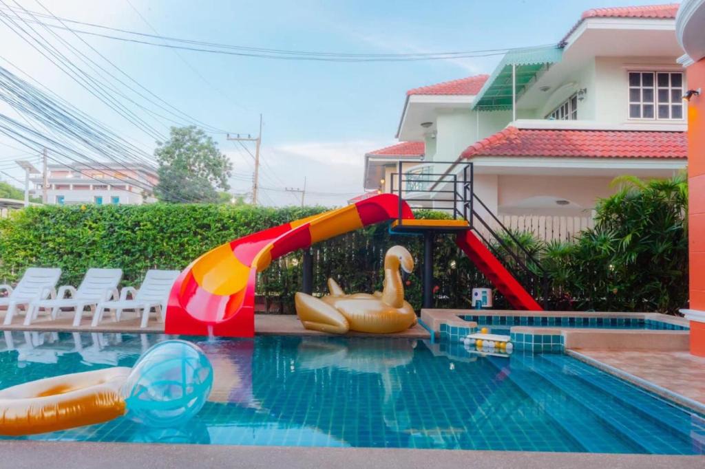 Na Kluea Villa | Cinnamon Pool Villa