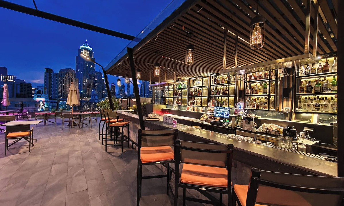Nana Hotel | Citrus Suites Sukhumvit 6 by Compass Hospitality