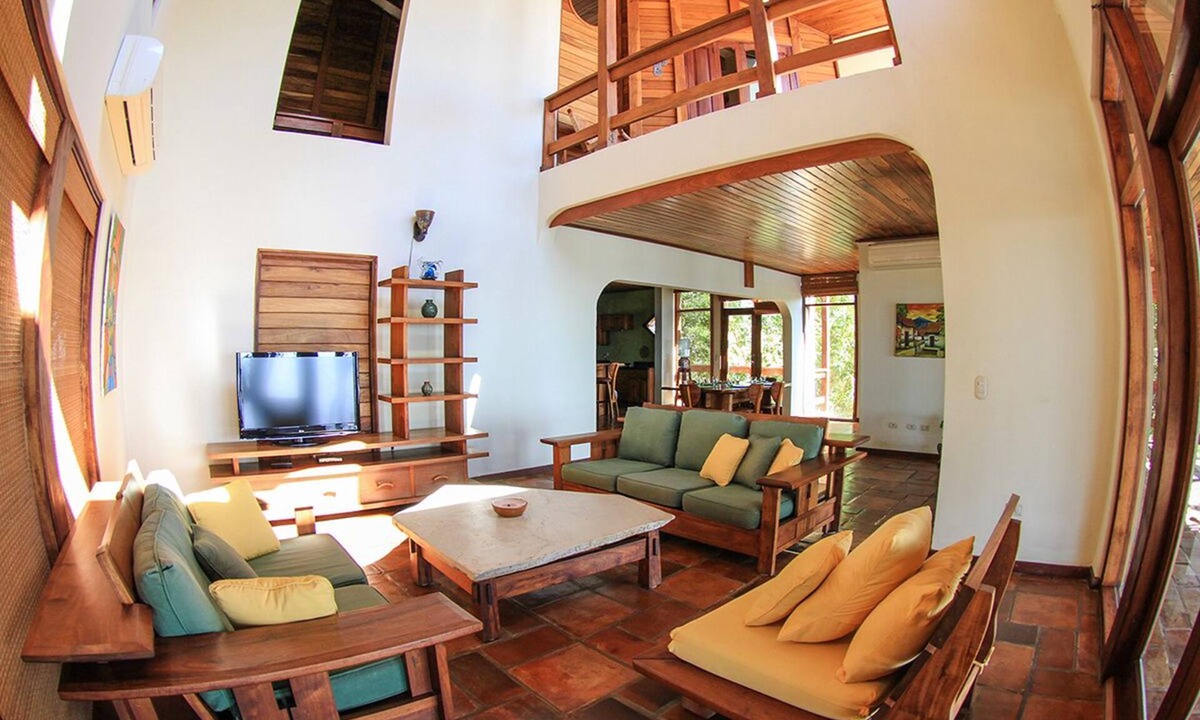 Playa La Redonda House | Cliffside home in spectacular Redonda Bay