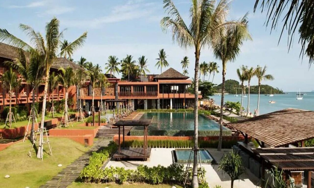 Bophut Hotel | Coastal Sea View Escape with Balcony and Resort Pool Access