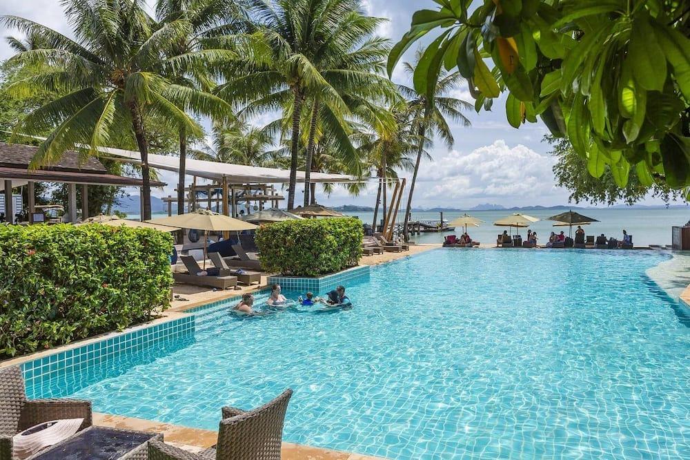 Maprao Island Villa | Coconut Island Tropical Jacuzzi Suite