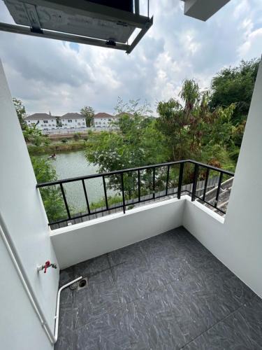 Racha Thewa Apartment | Comfy Hotels
