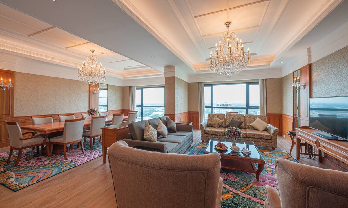 Chang Khlan Hotel | Empress Premier Hotel
