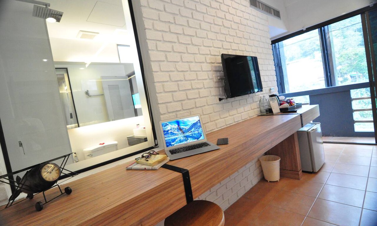 Nanai Road Hotel | Forty Winks Phuket