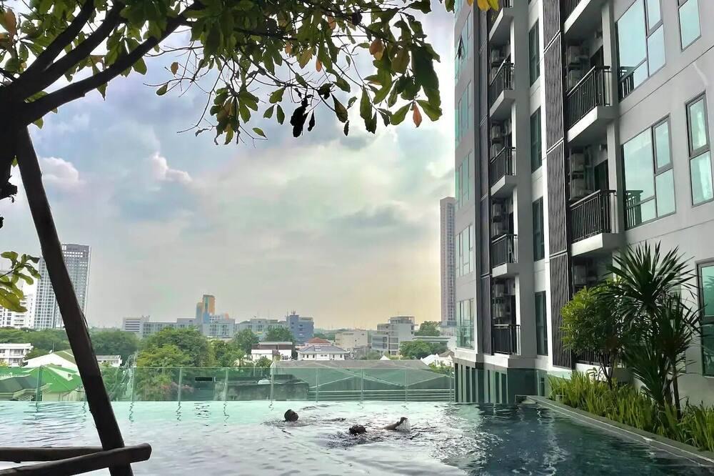 Khlong Tan Apartment | Fully Equipped Kitchen 5min to BTS with City View