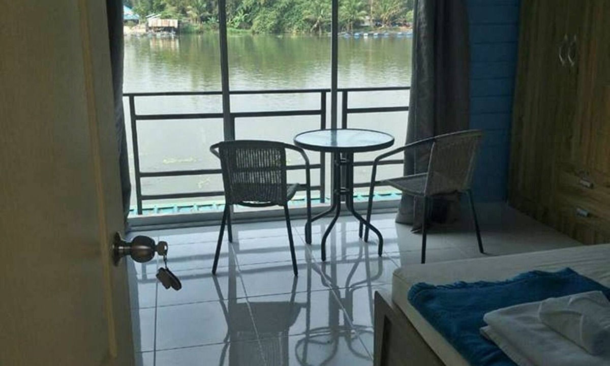 Ko Samrong Hotel | Golden Dragon Resort