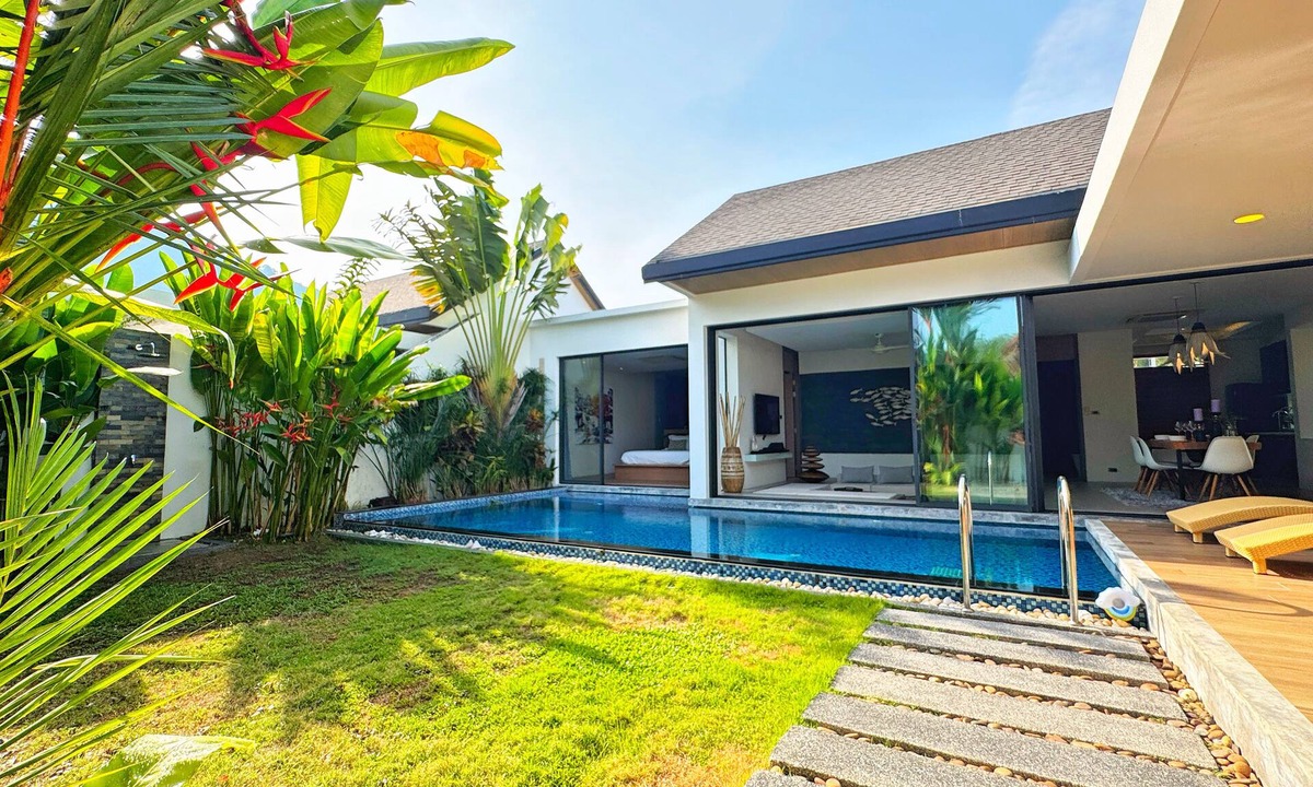 Sa Khu Villa | Golden Fish Villa - Tropical Modern Living